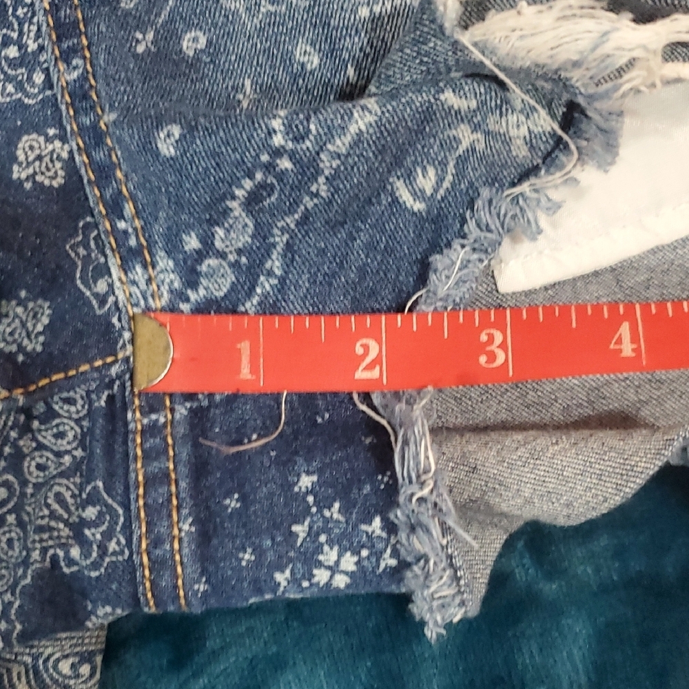 Blue Denim Patterned Ripped Overall Shorts! - Picture 10 of 15